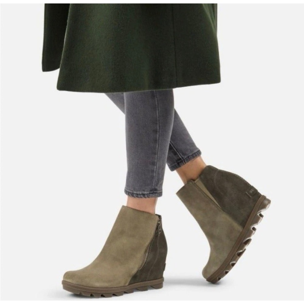 Sorel Joan of Arctic Wedge II Suede Ankle Boots Olive Womens 7.5 Shoes Booties